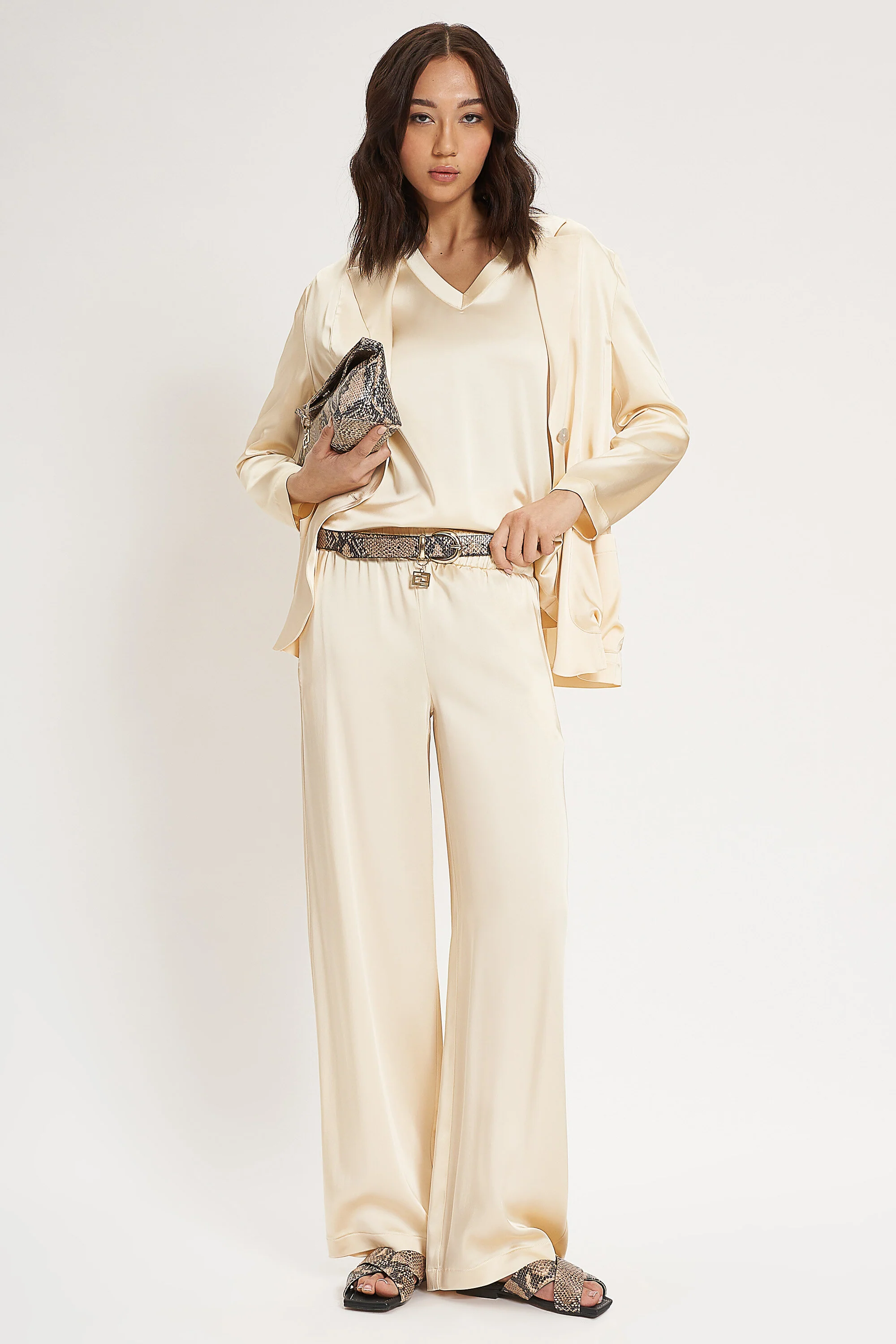 PANTALONI AMPI CON VITA ELASTICIZZATA - Image 3